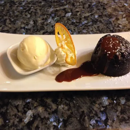 The Fleet & Restaurant Pensión